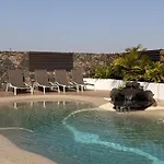Home2book Casa Julianna, Dream Oasis With Pool * 라하레스