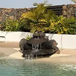 Home2book Casa Julianna, Dream Oasis With Pool 라하레스