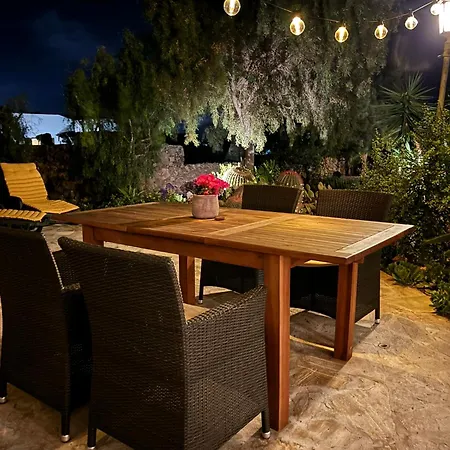 Home2book Charming Casa Julianna Holiday home Lajares