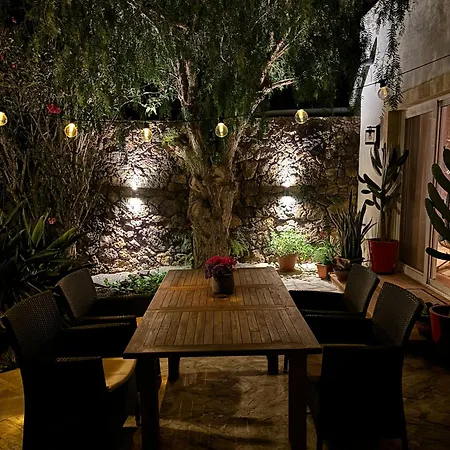 Holiday home Home2book Charming Casa Julianna *